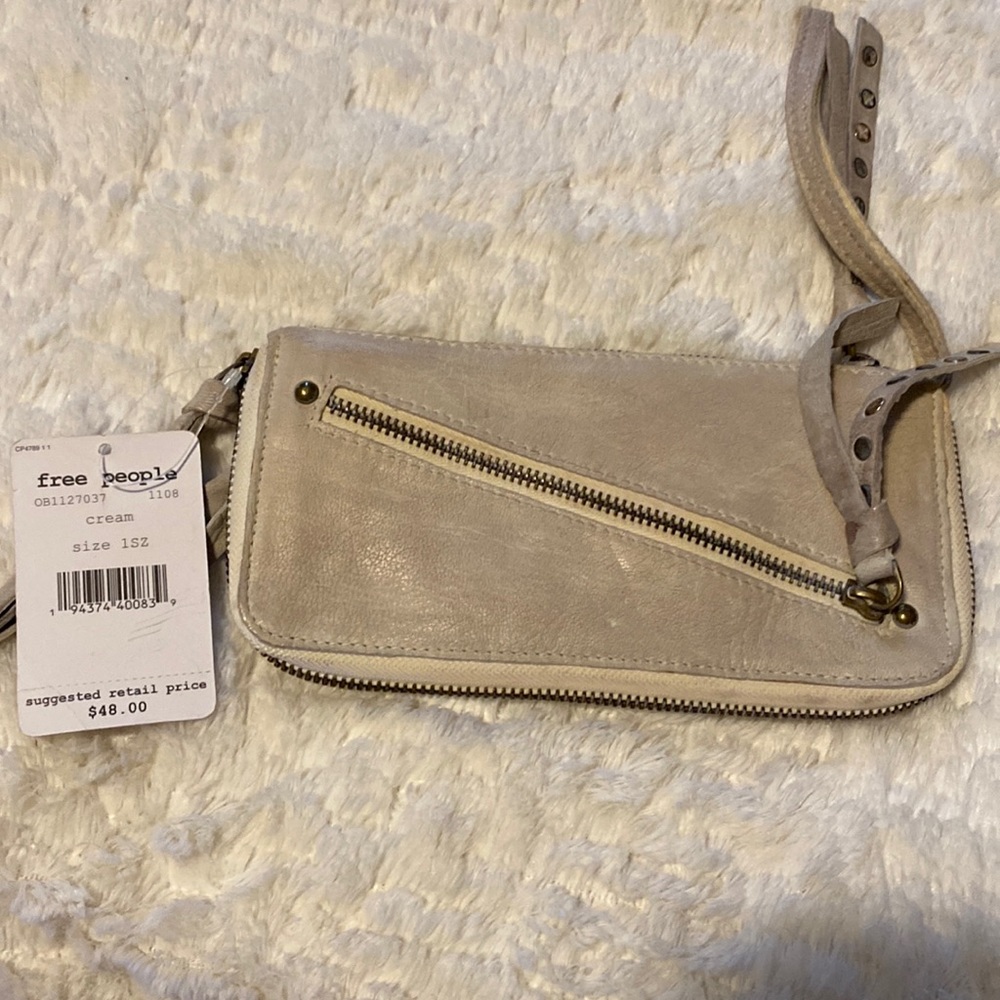 Free people wristlet/wallet